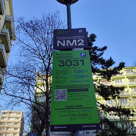 Senza Apartman Bratislava Buitenkant foto
