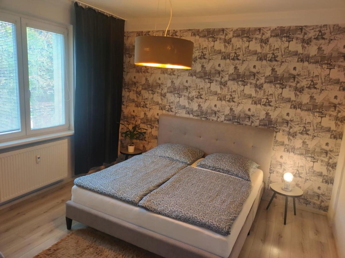 Senza Apartman Bratislava Buitenkant foto
