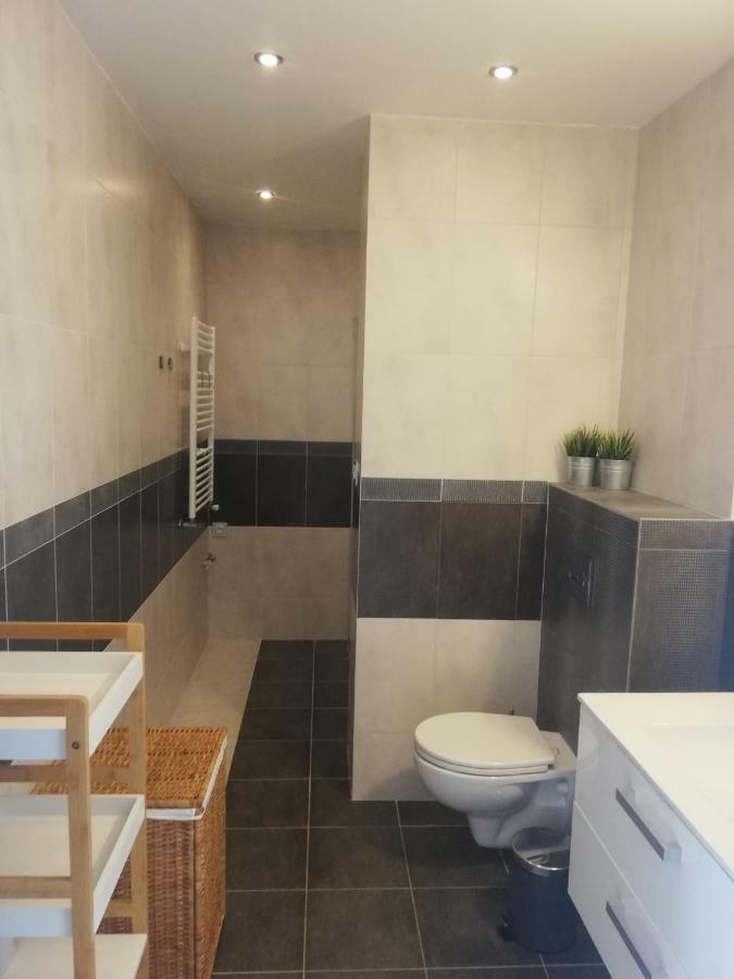 Senza Apartman Bratislava Buitenkant foto