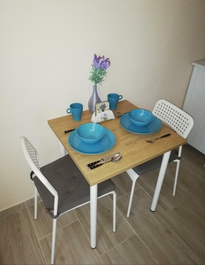 Senza Apartman Bratislava Buitenkant foto